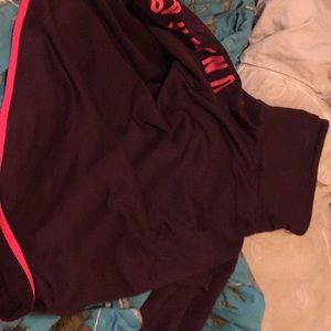 Under armor turtle neck sweatshirt